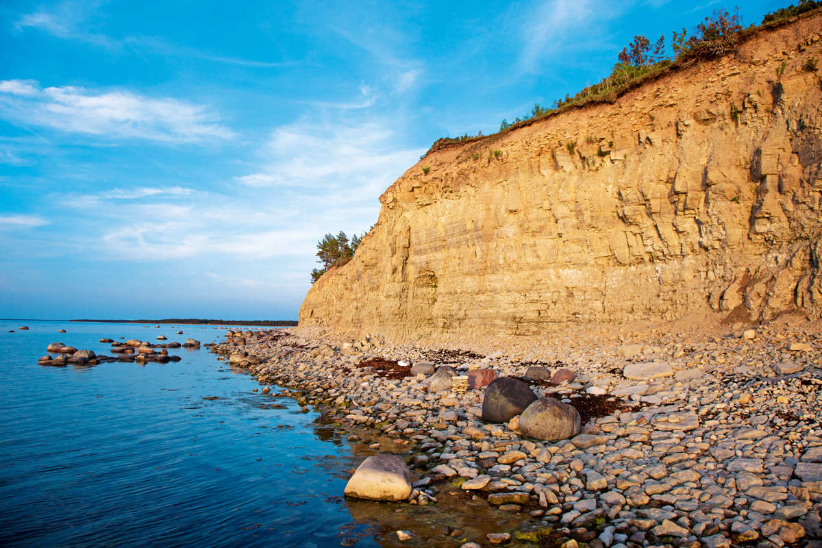 Panga Cliffs